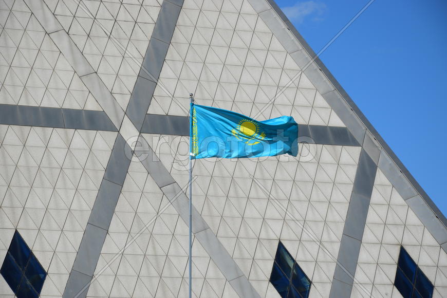 Астана - стеклянная пирамида. Казахстан