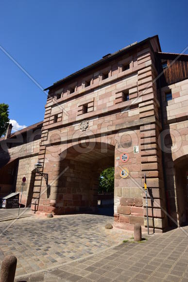 Германия - город Нюрнберг. Каменнная арка 