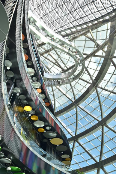 Интерьер стеклянной сферы "Нур-Алем". Казахстан