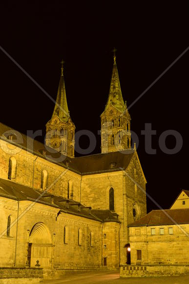 Германия - город Бамберг. Ночной город 