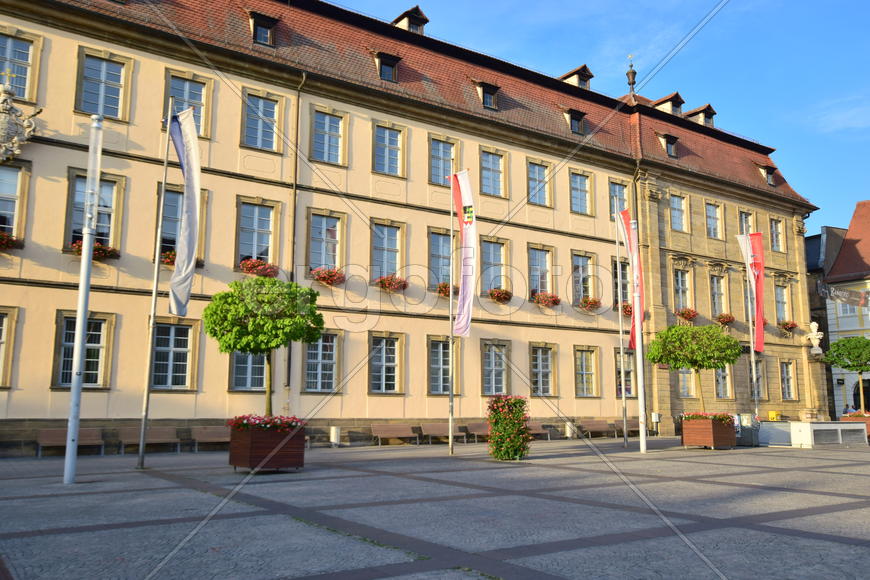 Германия - город Бамберг. Современное здание 