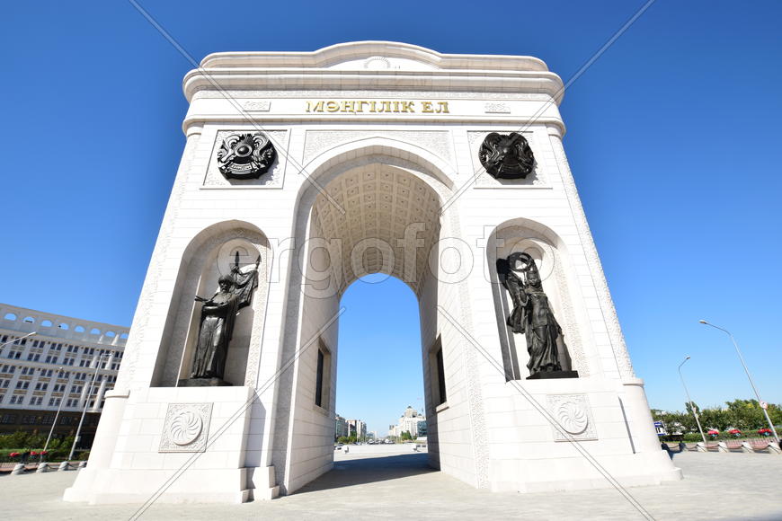 Астана - триумфальная арка. Казахстан