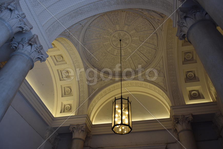 Германия. Мюнхен. Убранство зала с куполом 