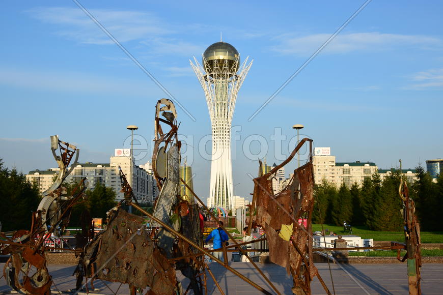 Астана - Башня "Байтерек". Казахстан 