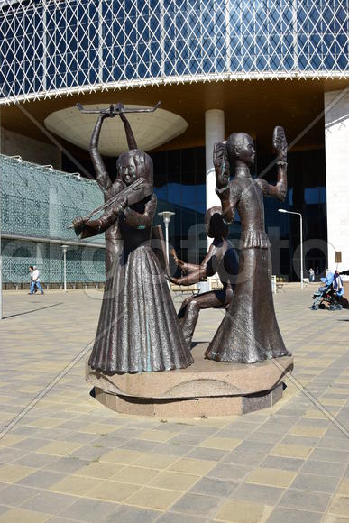 Астана - уличная скульптура. Достопримечательности Казахстана. 