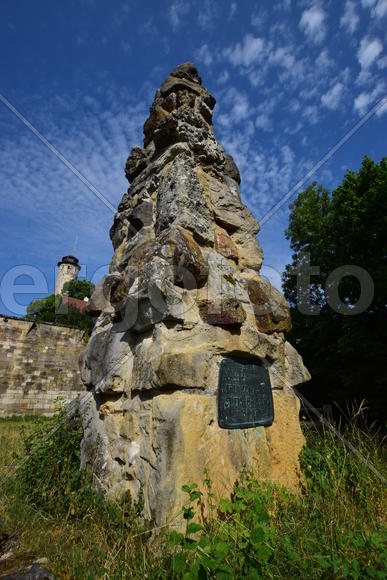 Германия, город Бамберг, замок "Альтенбург". Каменный указатель 
