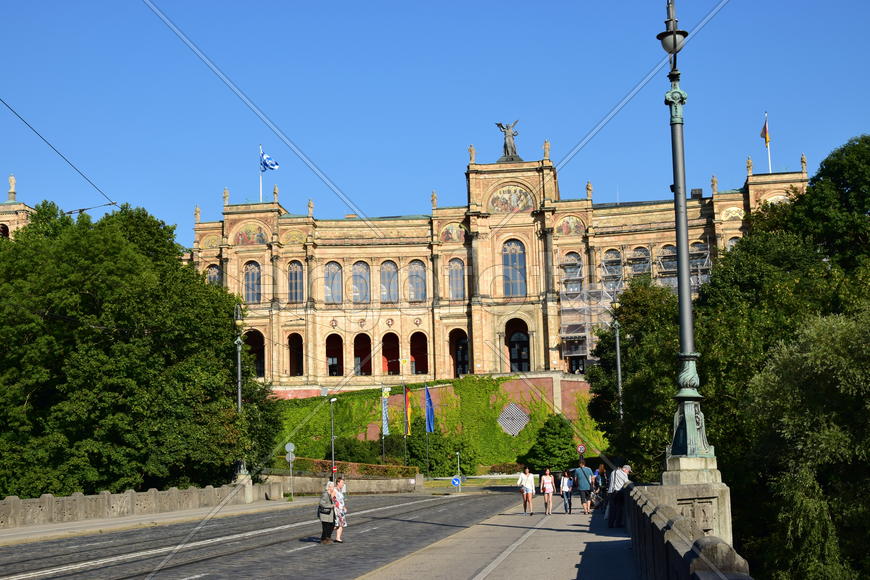 Германия. Мюнхен. Фасад старинного здания 