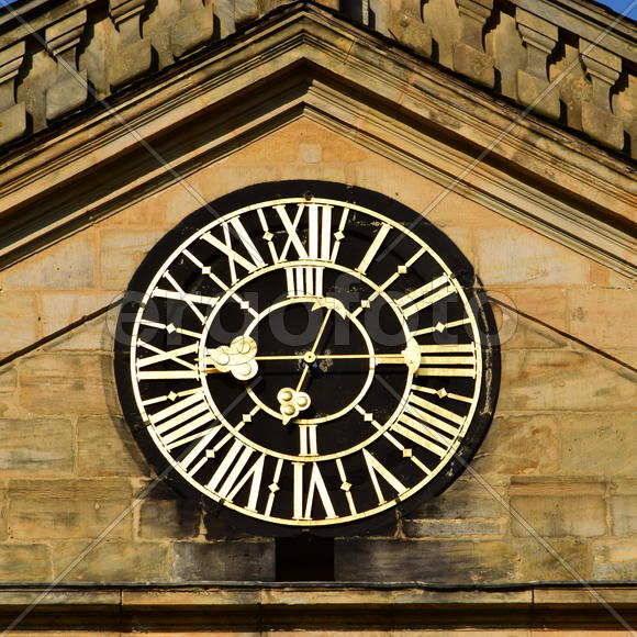 Германия - город Бамберг. Часы на башне 