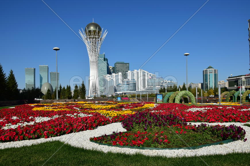 Башня "БАЙТЕРЕК" в Астане