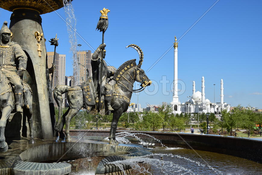 Астана - уличная скульптура. Достопримечательности Казахстана. 