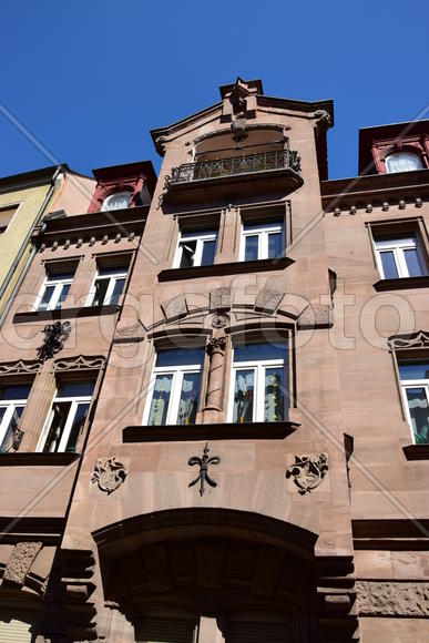 Германия - город Нюрнберг. Фасад старинного здания 