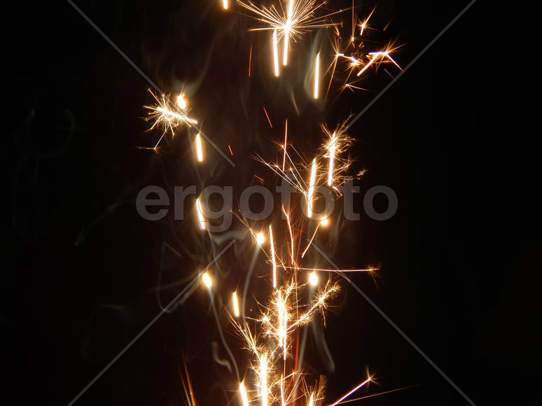 Блестящие искры с дымом