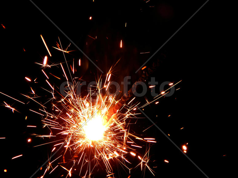 Яркие бенгальские огни крупным планом