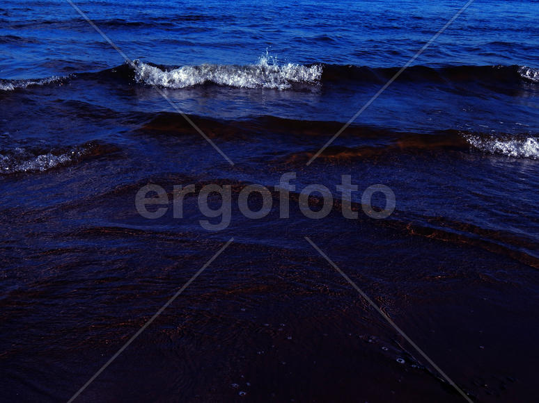 Волна реки снятое в ночное время