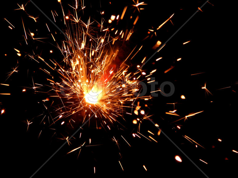 Яркие бенгальские огни крупным планом