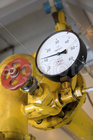 Pressure meters