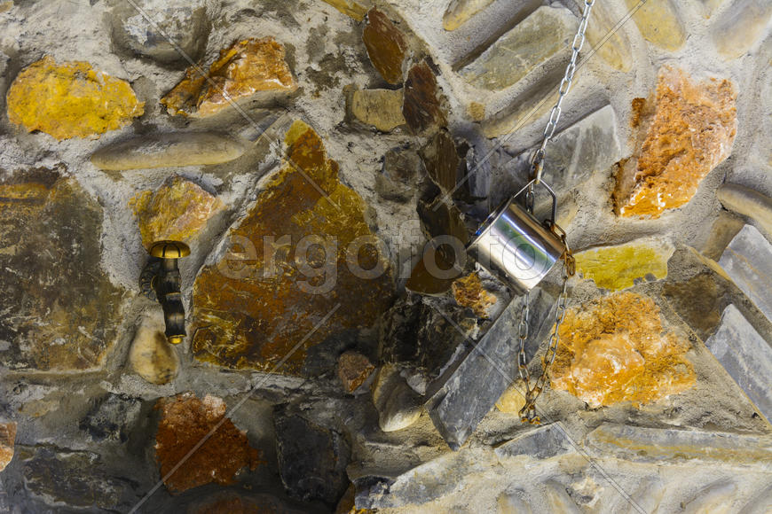 Облагороженный источник природной воды 