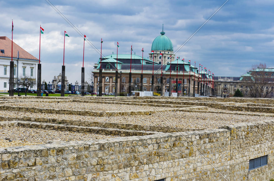 Urban landscape, the diversity of the city's architecture, urban nature or location