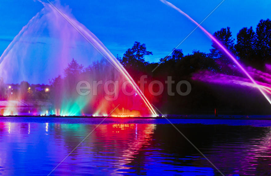 The biggest in Europe a svetomuzykalny fountain. Fountain height — more than 60 meters, face-to-face