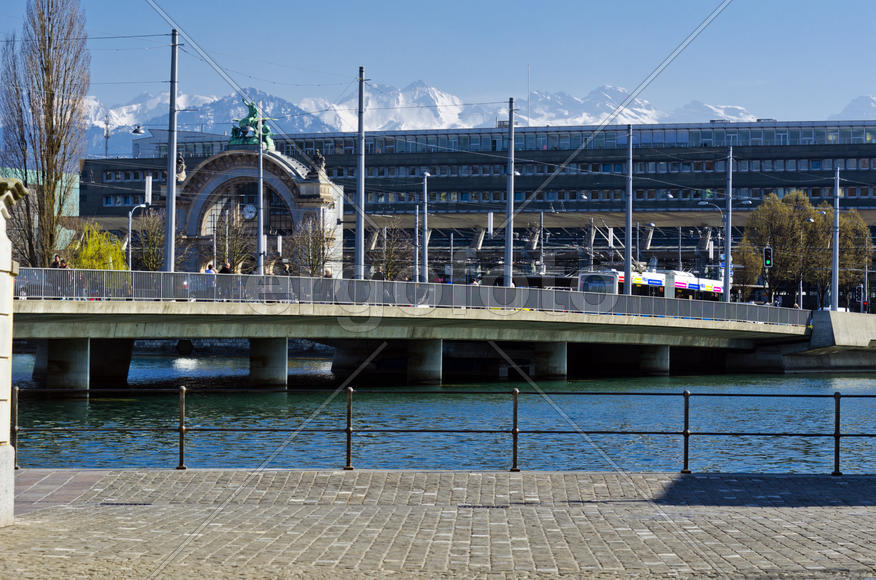 Urban landscape, the diversity of the city's architecture, urban nature or location