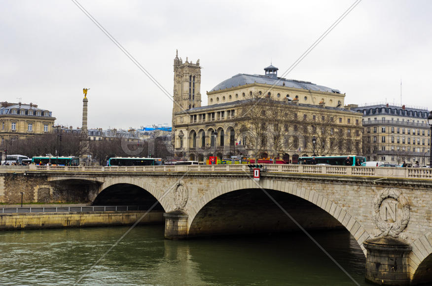 Urban landscape, the diversity of the city's architecture, urban nature or location.