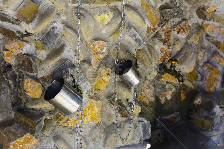 Облагороженный источник природной воды 