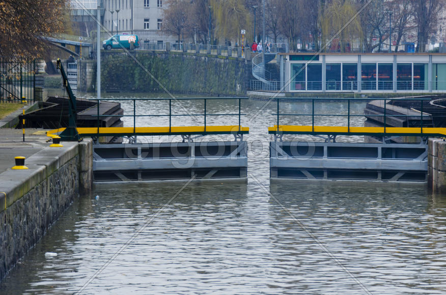 Gorodetsky gateways to skip pits on the river