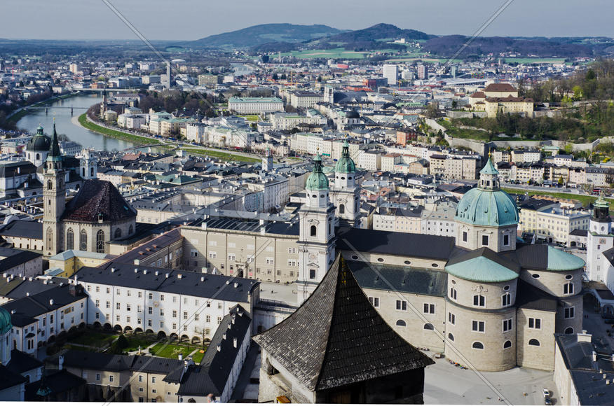 Urban landscape, the diversity of the city's architecture, urban nature or location