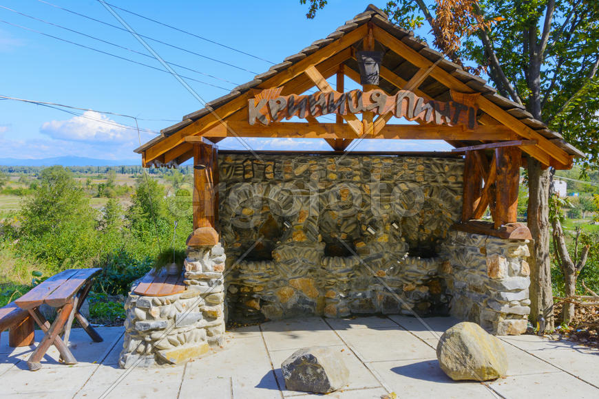 Облагороженный источник природной воды 