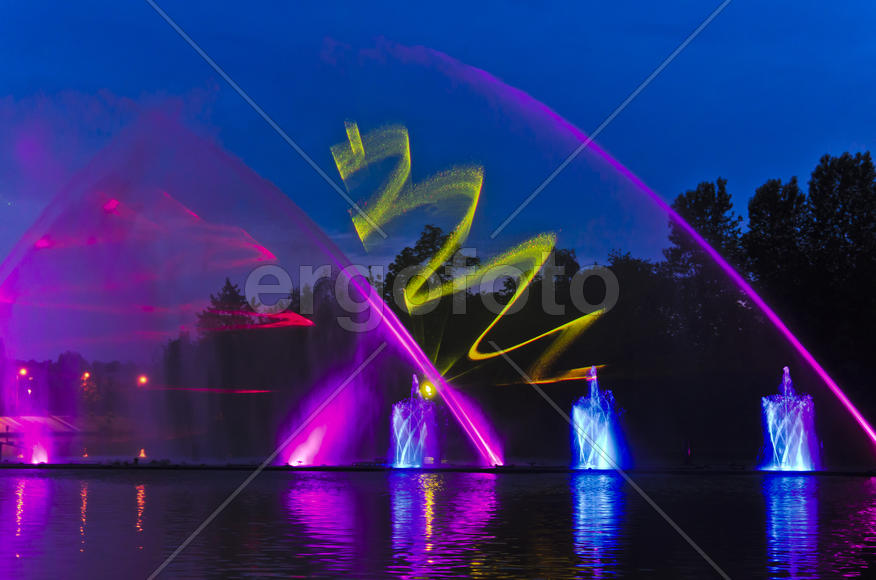 The biggest in Europe a svetomuzykalny fountain. Fountain height — more than 60 meters, face-to-face