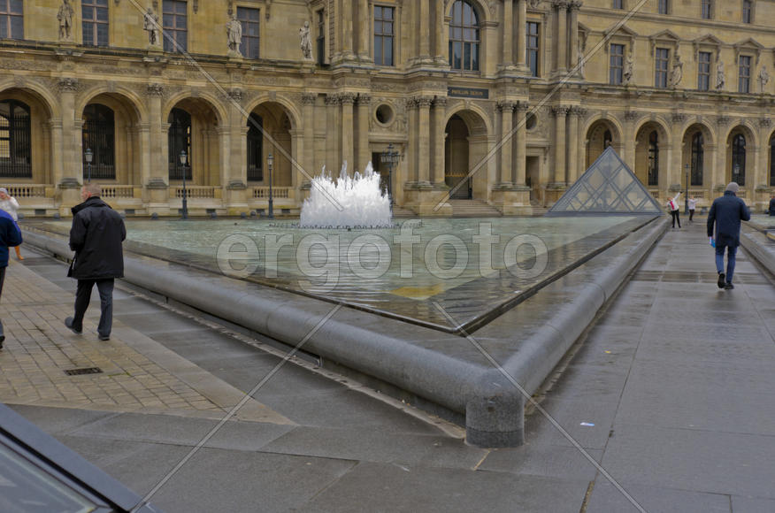 Fountain in the courtyard of the Louvre