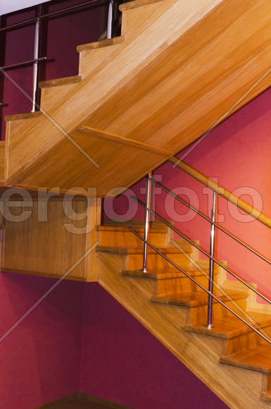 Ladder in a private home. It is not only necessary, but also the beauty, attractiveness