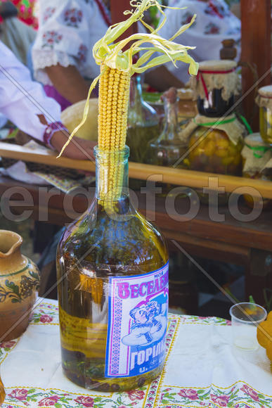 Skilled handicrafts. Fruits and vegetables at the fair