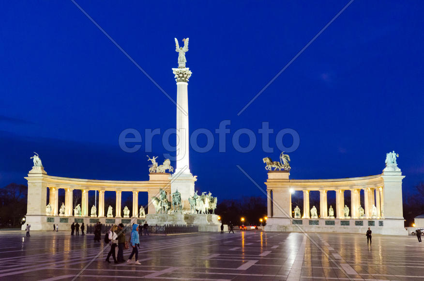 Night Arch. Architectural element, curved ceiling. The vaulted structure, creates a lateral thrust