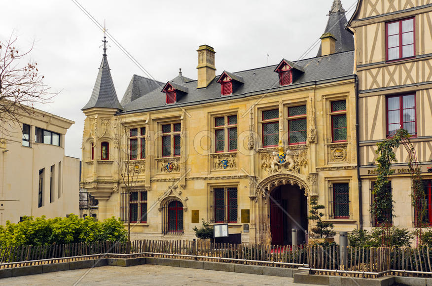 Urban landscape, the diversity of the city's architecture, urban nature or location.