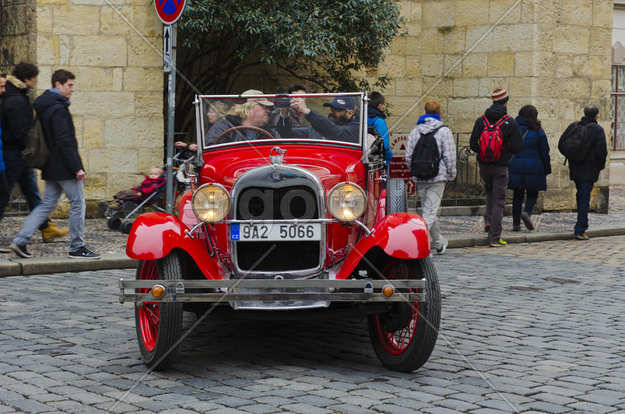Antique car, a well-preserved old car