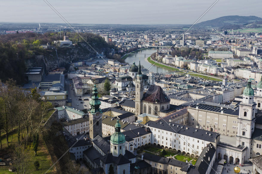 Urban landscape, the diversity of the city's architecture, urban nature or location