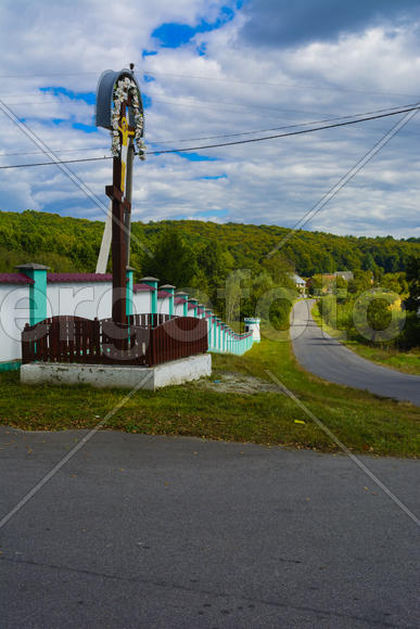 Деревенская Церковь в небольшом селе на Западной Украине
