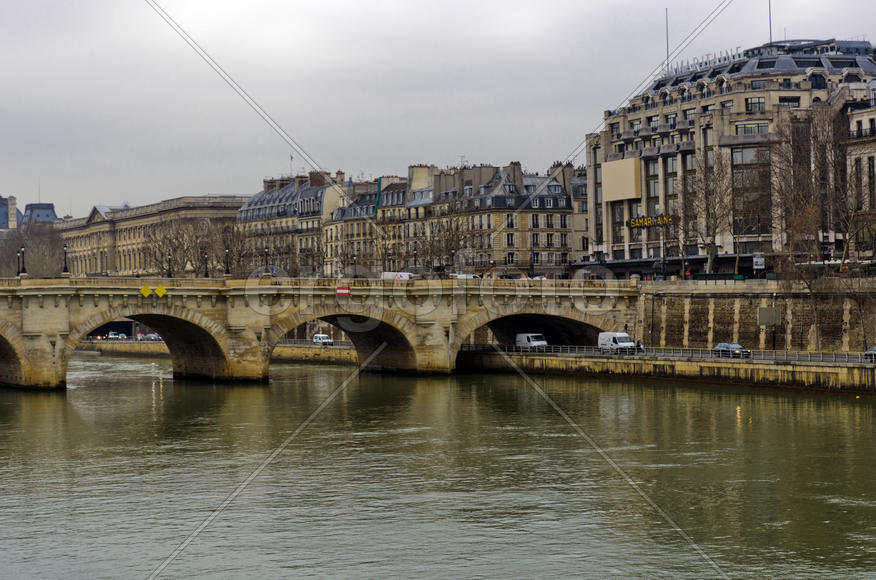 Urban landscape, the diversity of the city's architecture, urban nature or location.
