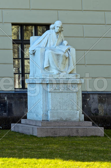 Monument in the city center