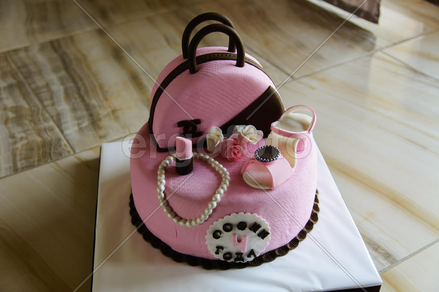 Exclusive cake at a birthday party for a child. Original decoration.