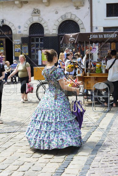 Live wax figures on the streets of the city of Lviv