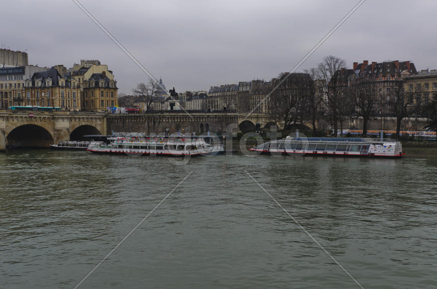 Urban landscape, the diversity of the city's architecture, urban nature or location.