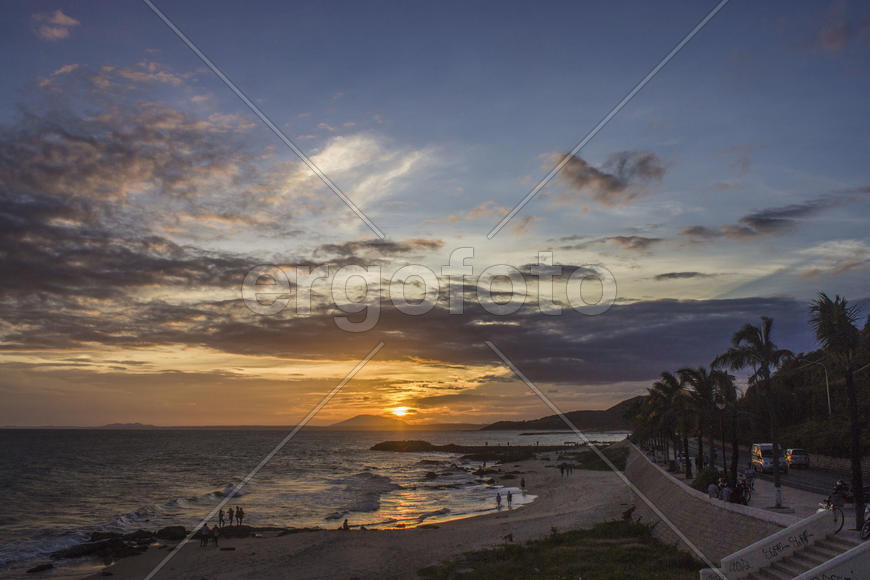 Закат солнца на Южнокитайском море