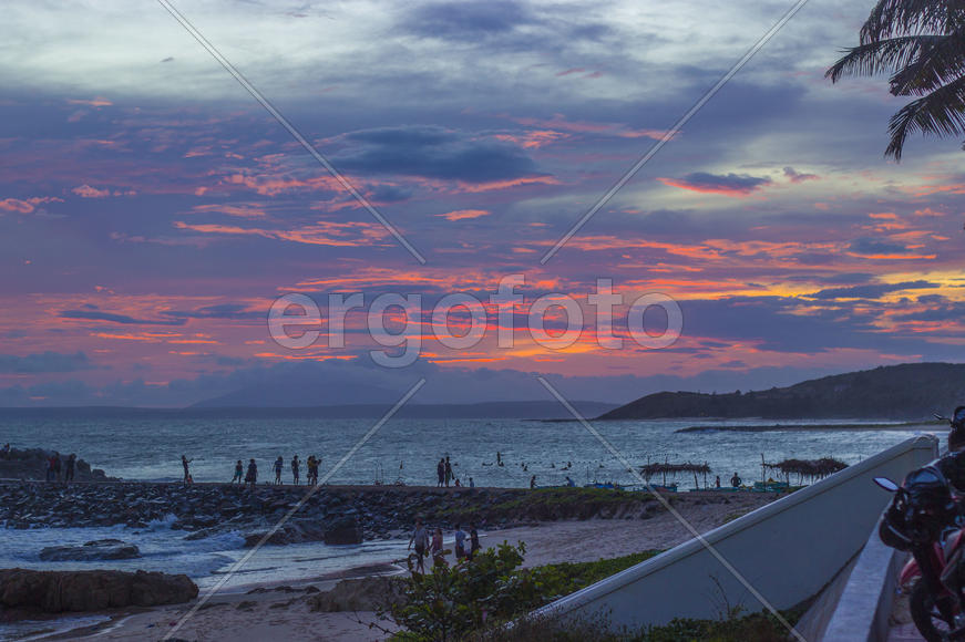 Закат солнца на Южнокитайском море