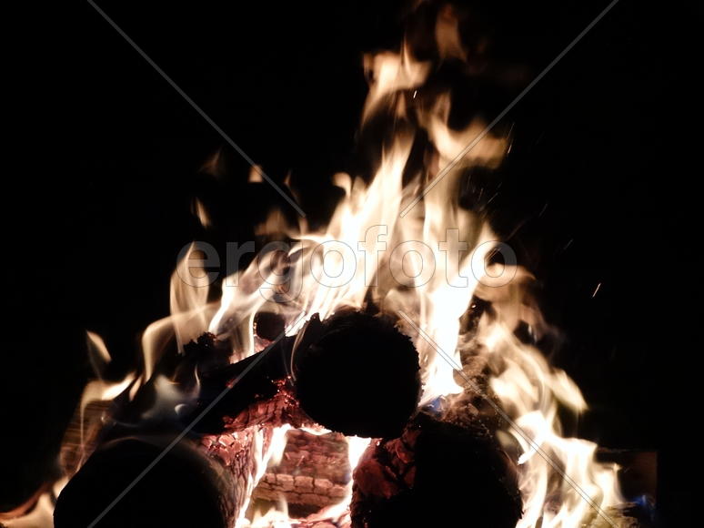 Ночной Костер на Волго