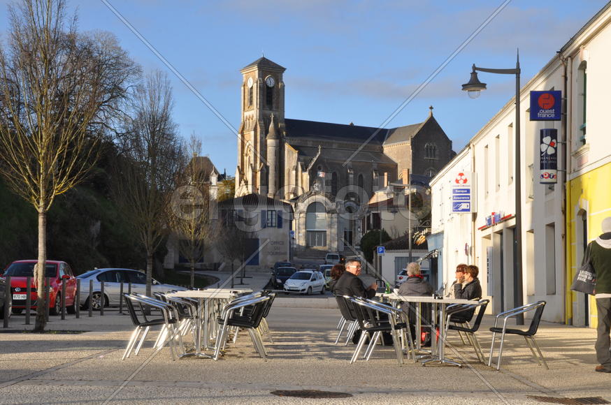 Париж, Вандея