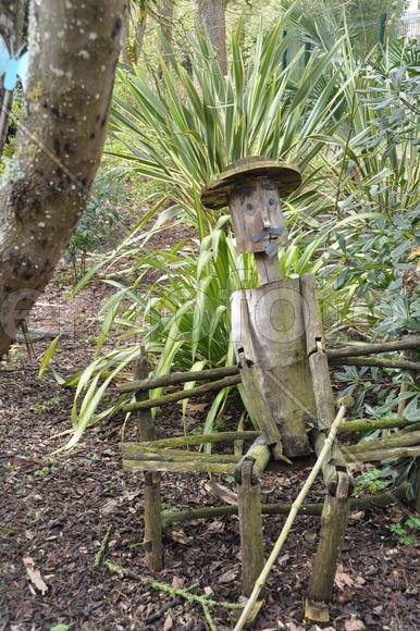 Деревянный человечек