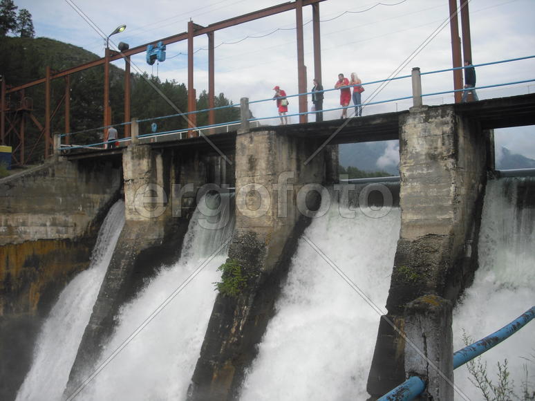 Чемальская ГЭС