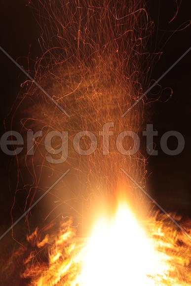 Пламя костра